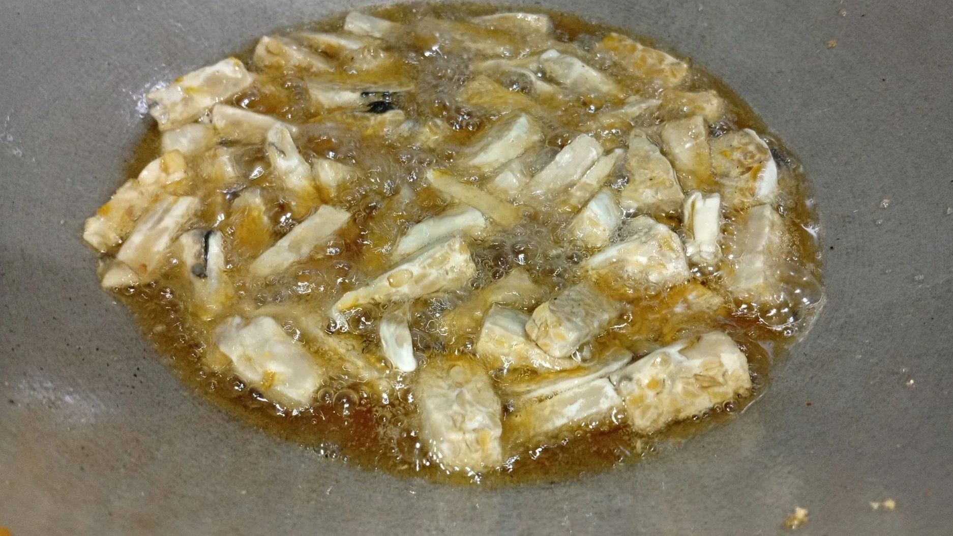 Kering Tempe