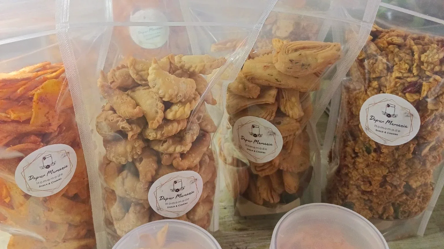 Kirim Cemilan Ke Bali