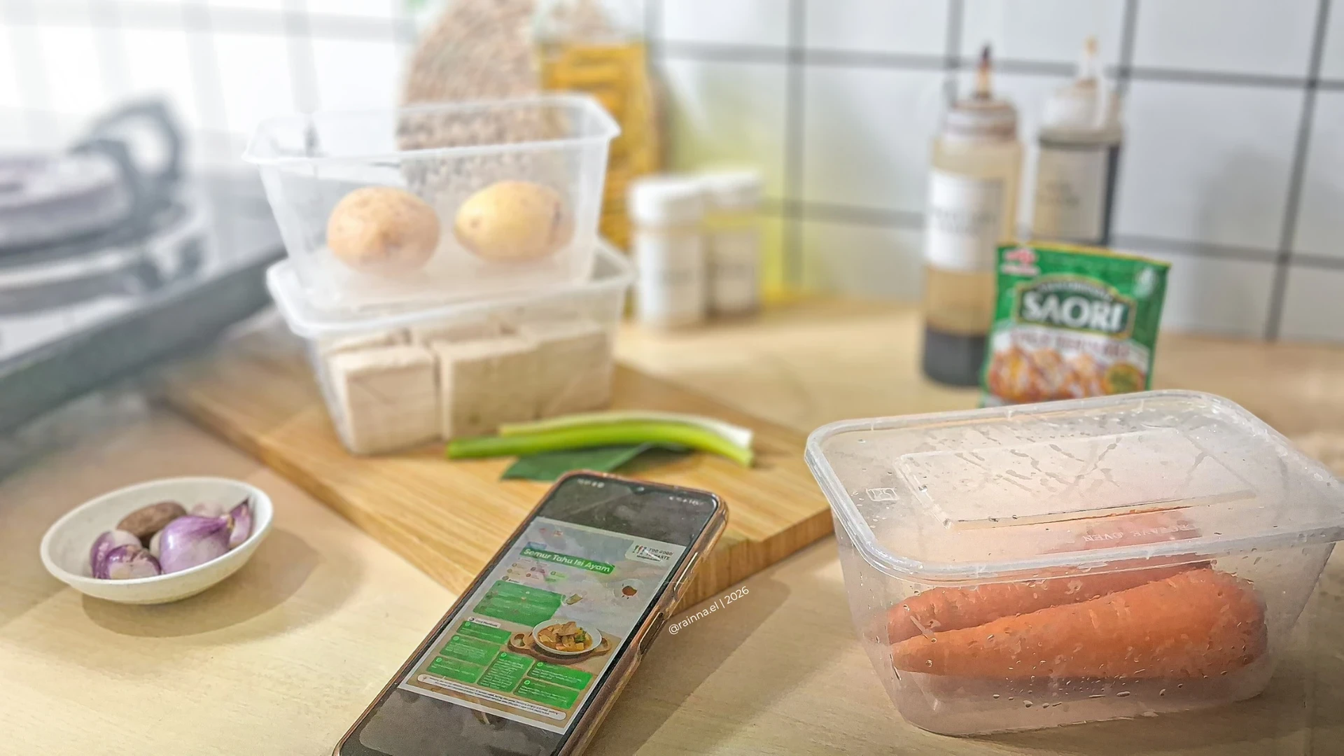Kitchen Wisdom: Rahasia Stok Wortel & Kentang Tetap Awet