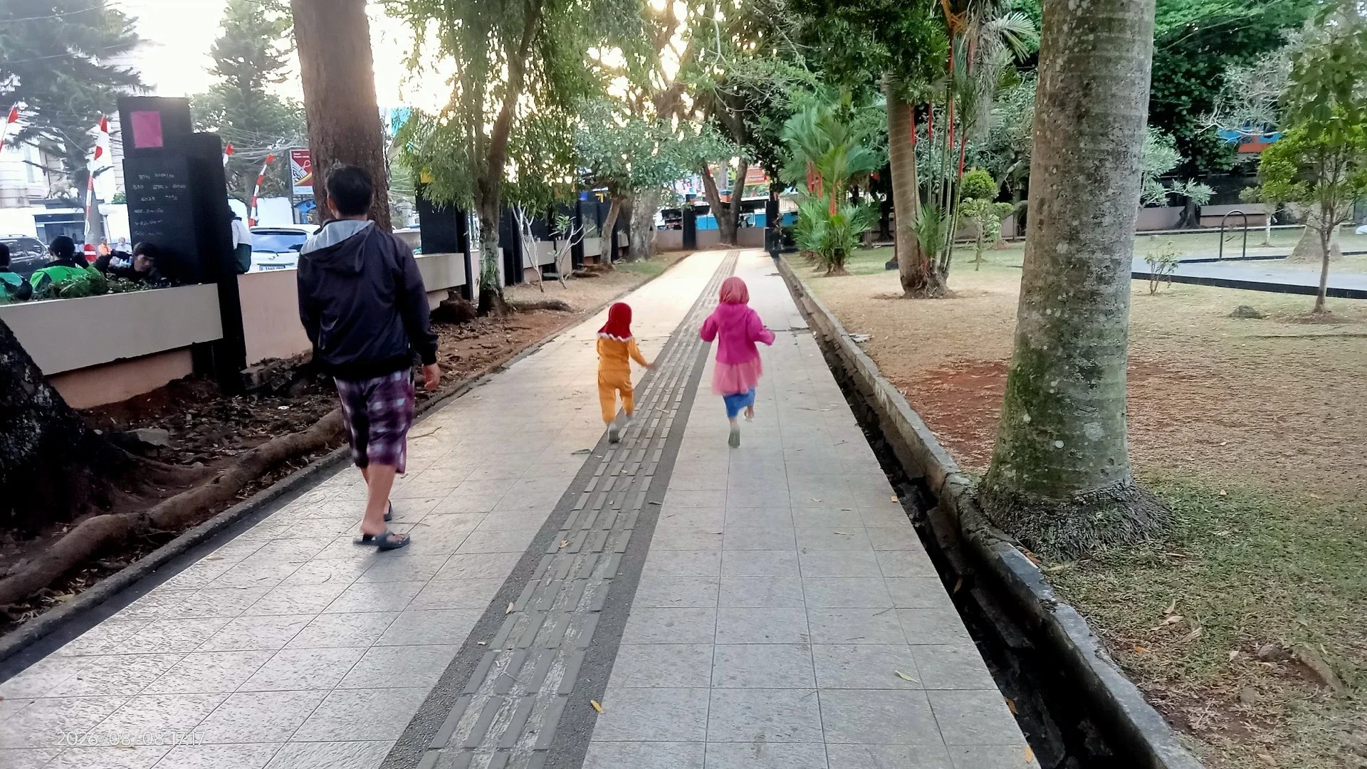 Lari Sana Lari Sini