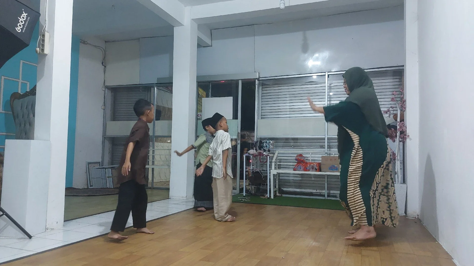 latihan penampilan barikan