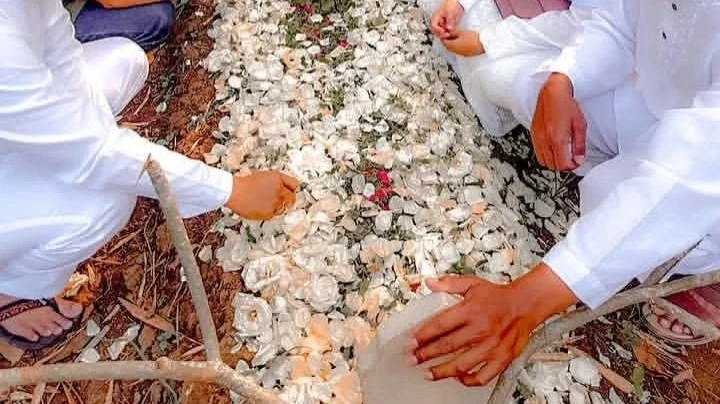 Lebaran Tanpa Orang Tersayang Terkadang Membuat Hati Pilu & Merana Dalam #CeritaMomenFitri