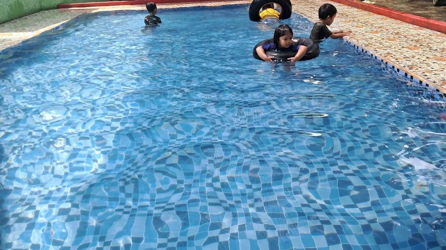 main air rutinitas sabtu. . .