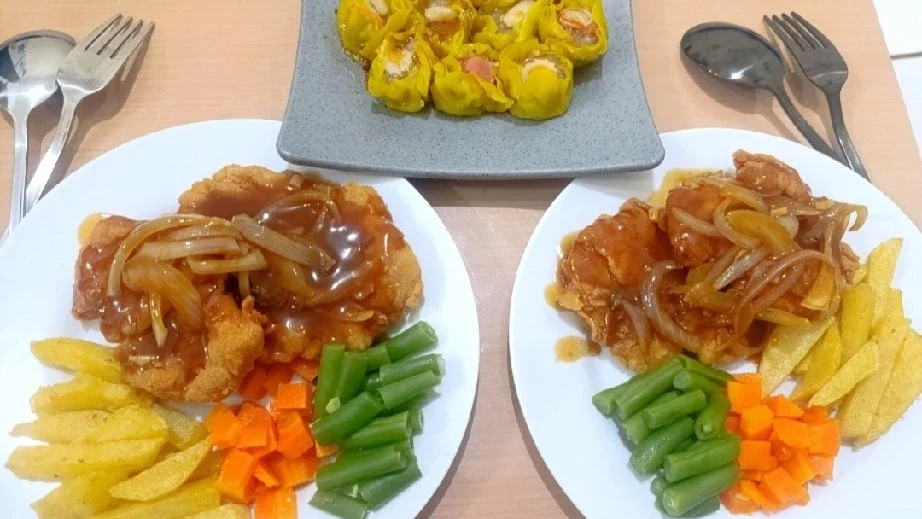 Makan ala Cafe : Chicken Steak Barbeque #IsiPiringmuHariIni