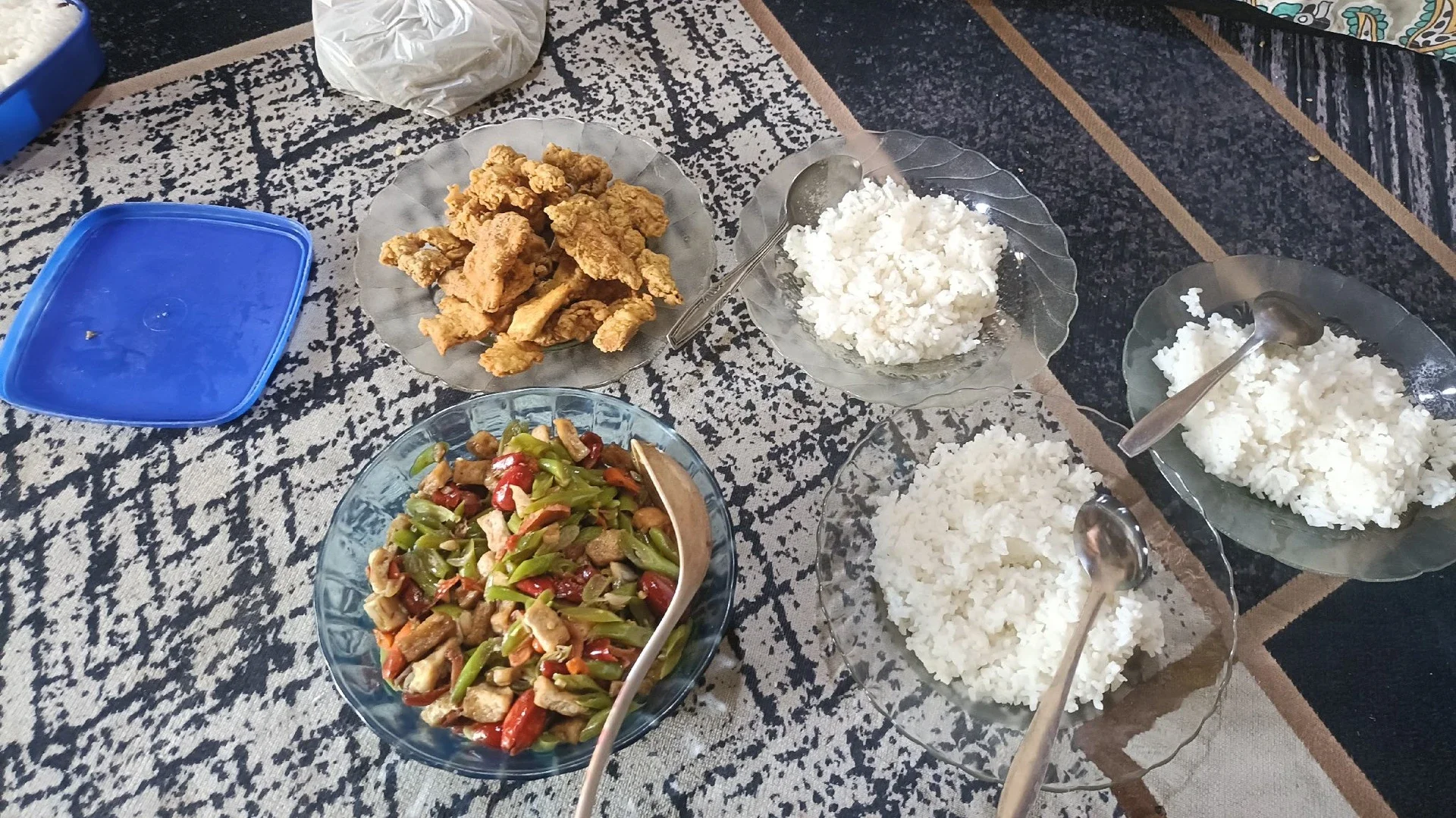 Makan bareng keluarga
