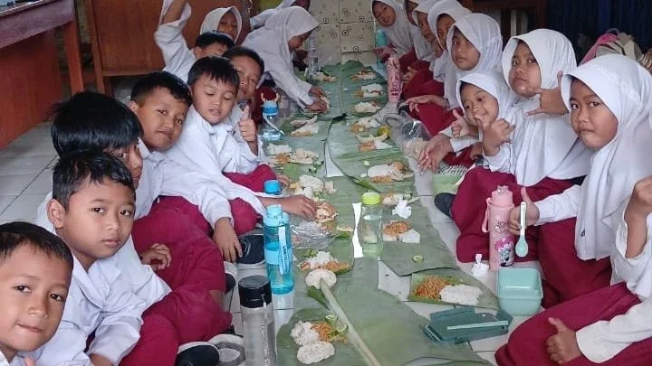 Makan bersama