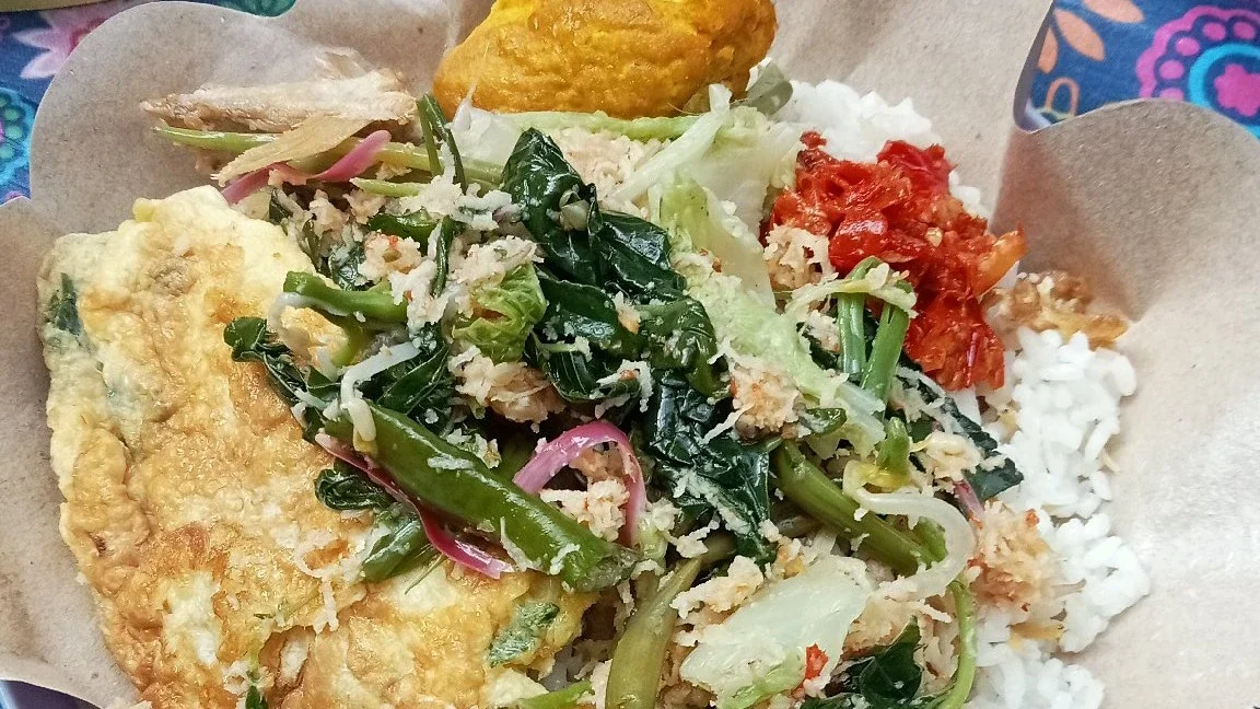 makan bersmaa di taman