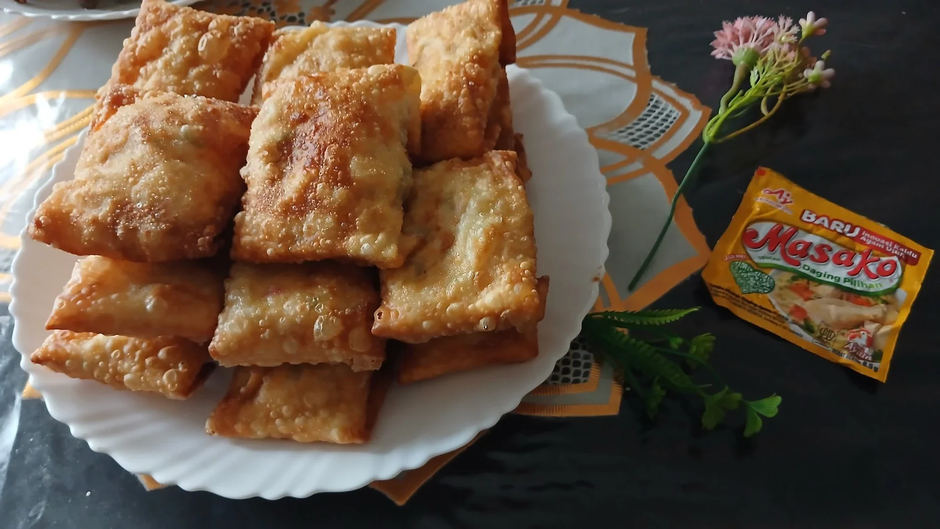 Martabak tahu sosis