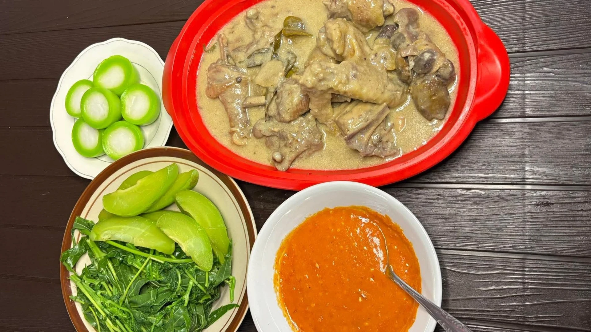 Masak untuk berbuka dan sahur #RamadanBerksesan