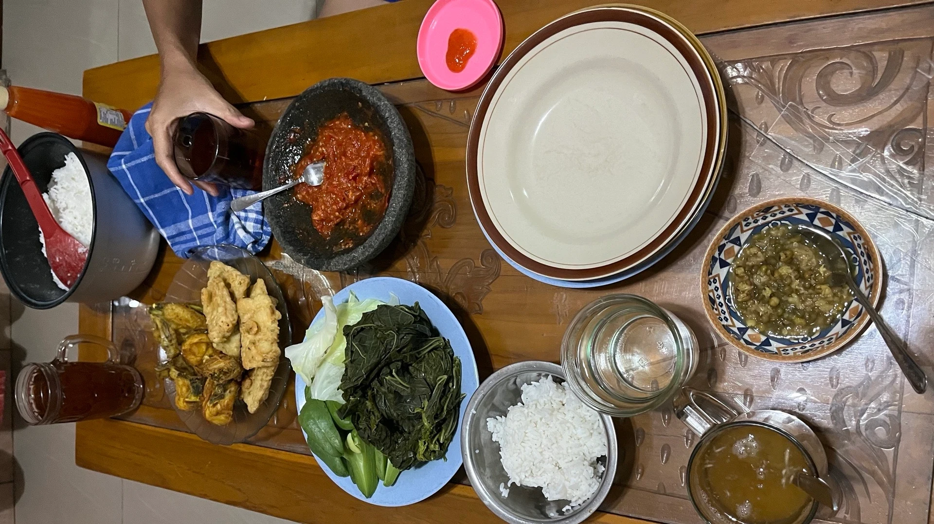 meja berbuka  #SetiapMakananPunyaCerita