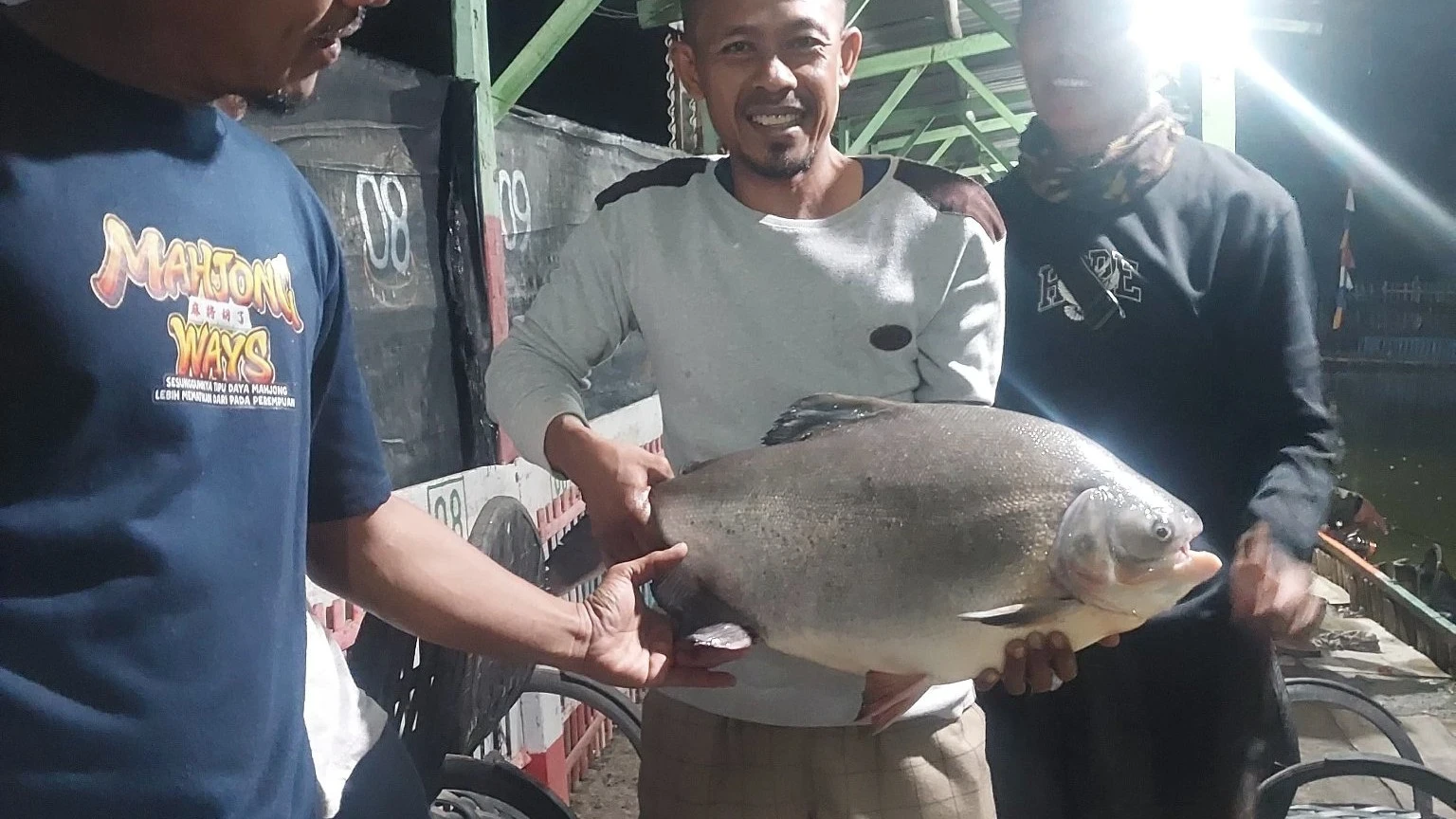Memancing menyalurkan hobi