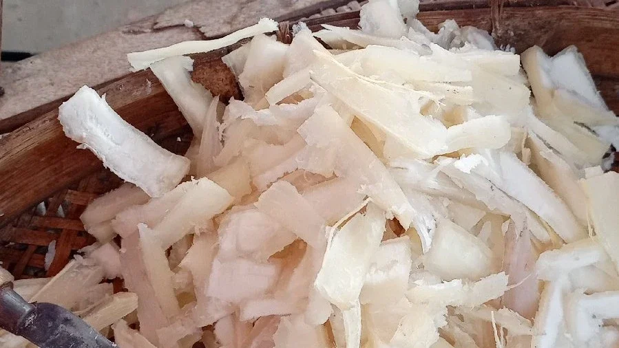 membuat  krecek/manggleng singkong