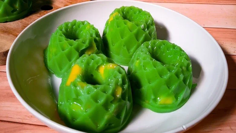 Membuat Kue Tradisional #KegiatanFavorit