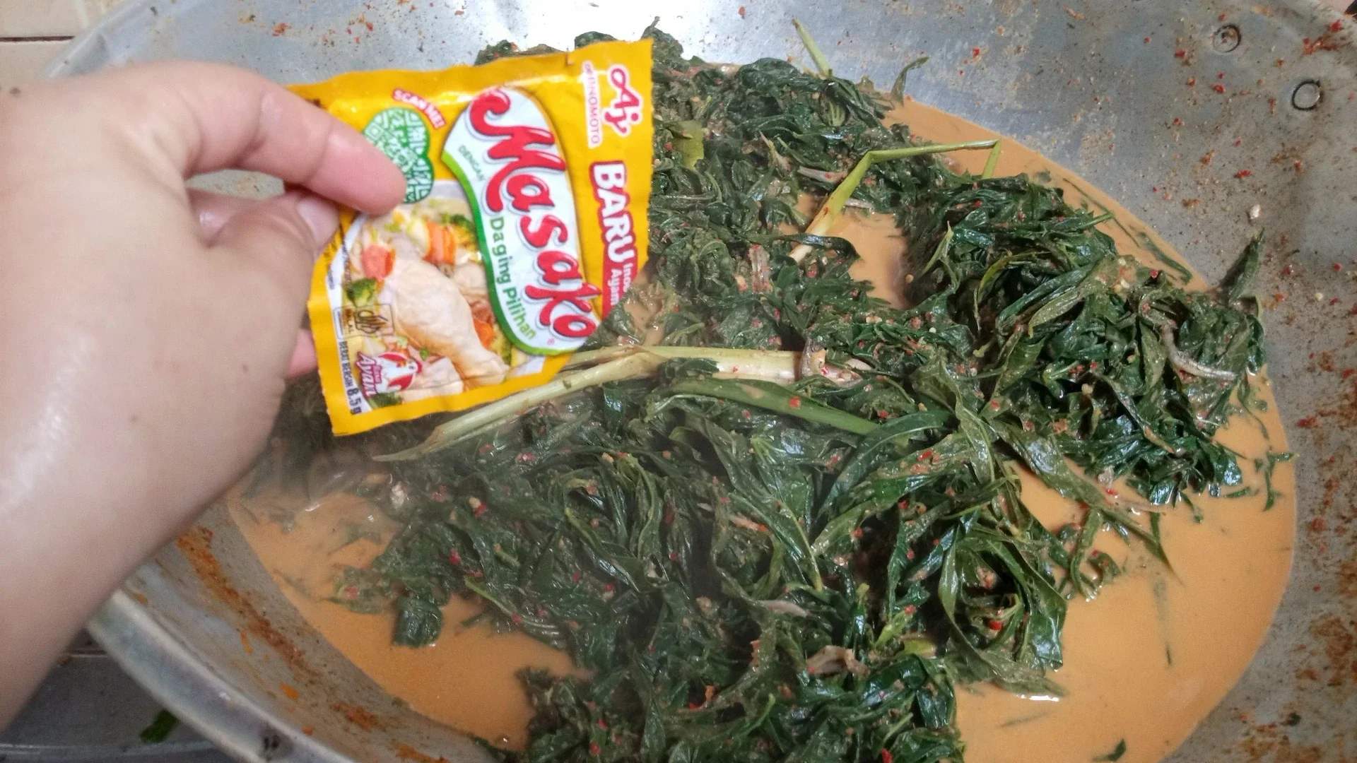 Membuat Rendang Daun Singkong #KegiatanFavorit