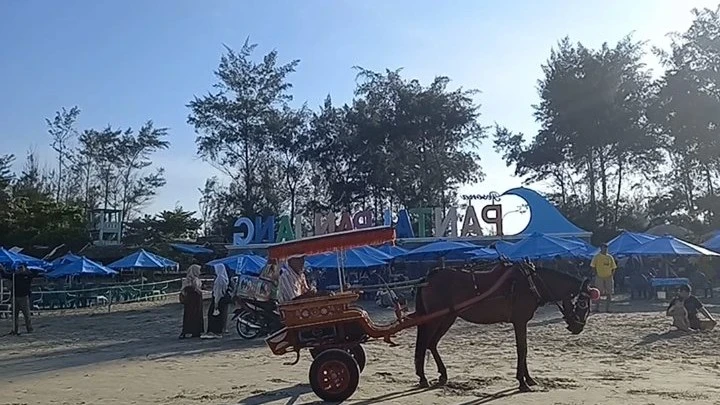 Menikmati Naik Kuda di Pasir Panjang. #SejutaCeritaUmamichi
