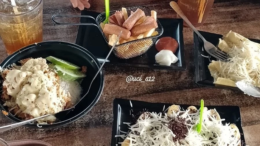 Menikmati waktu luang di ROTI BAKAR 88 #DiBalikLensa