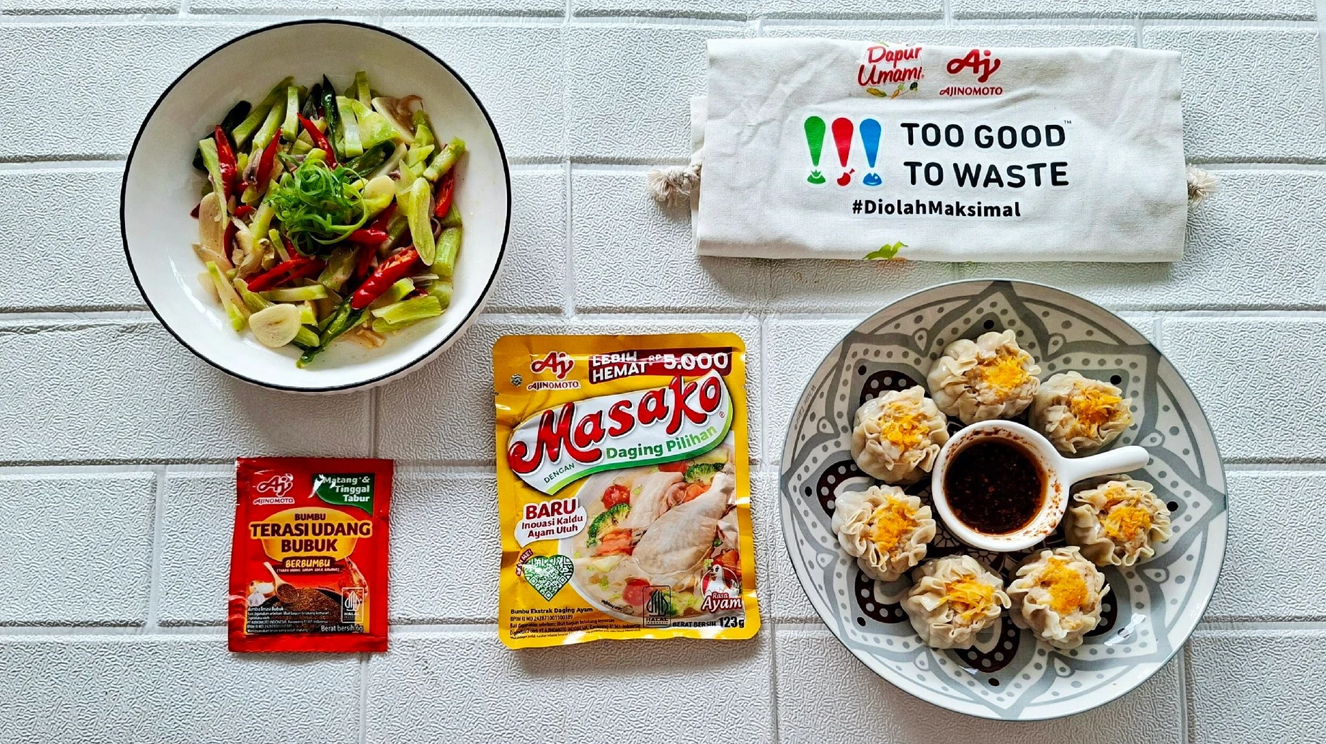 Menu Day 5 #7HariDapurBijak Tumis batang brokoli ala Ajinomoto dan Siomay Ayam Sayur ala Masako