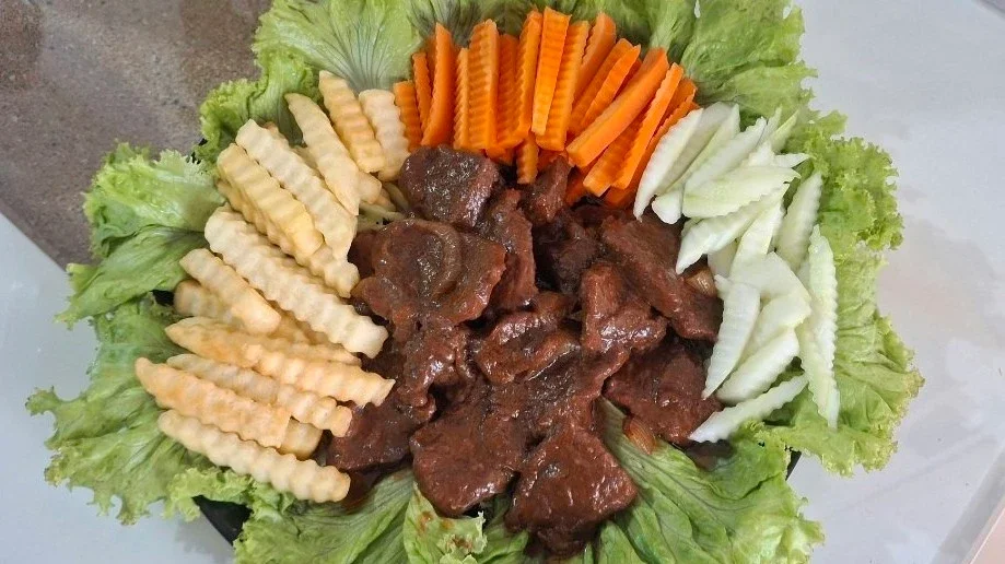 Menu Malam Ini : Bistik Daging 🥩🥔 #MealPlanUmamichi