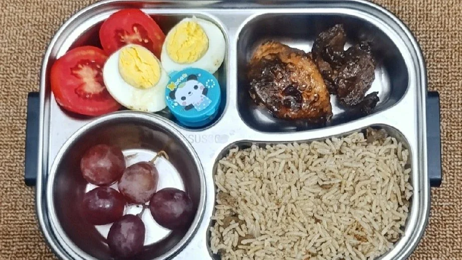 Menyiapkan Bekal Suami #KegiatanFavorit