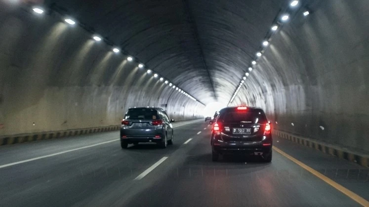 Menyusuri Twin Tunnel Cisumdawu #PotretHariRaya
