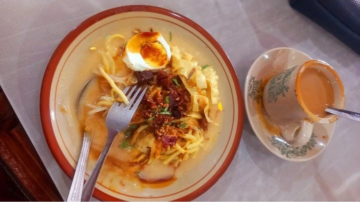 Mie celor + kopi susu #SetiapMakananPunyaCerita
