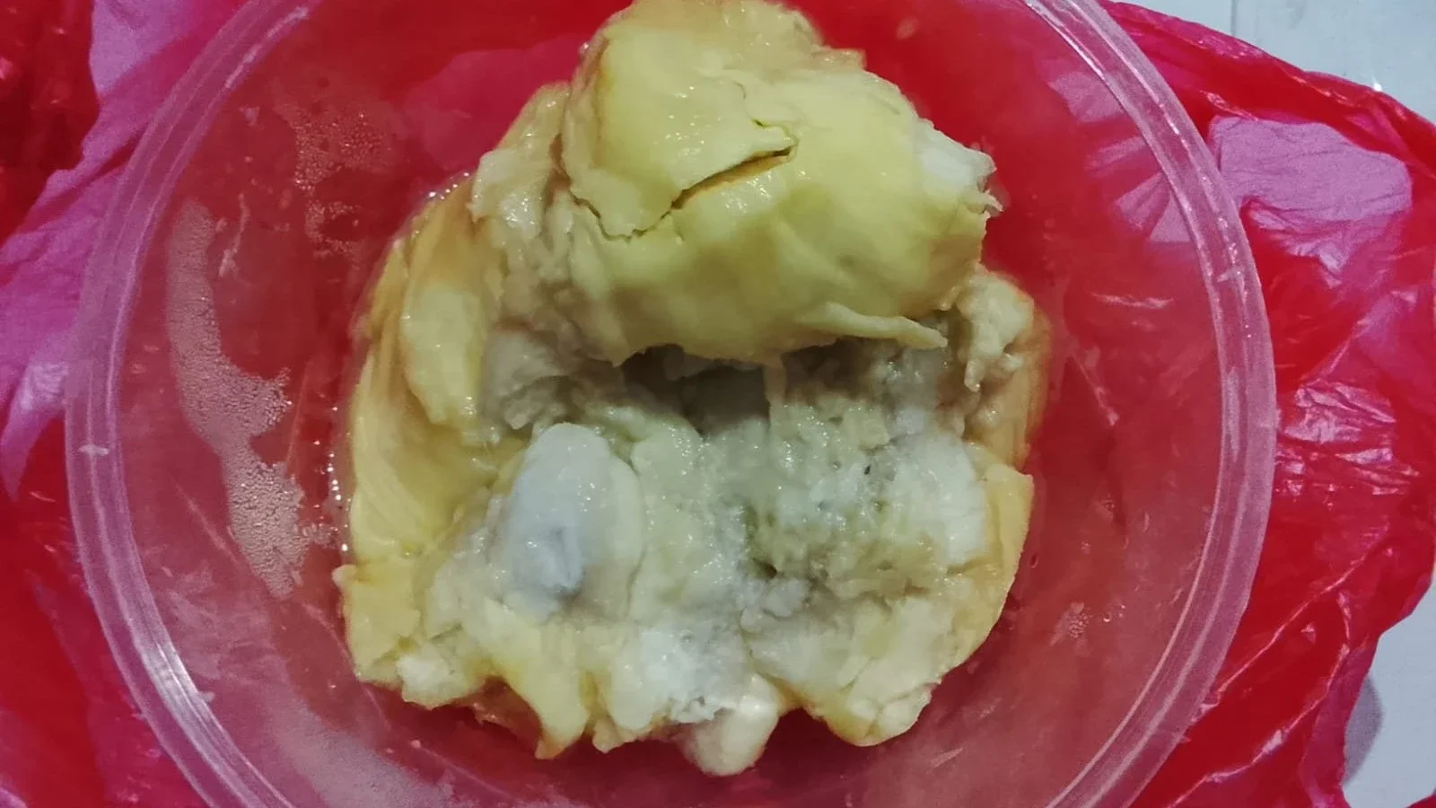 Mukbang Duren malam hari