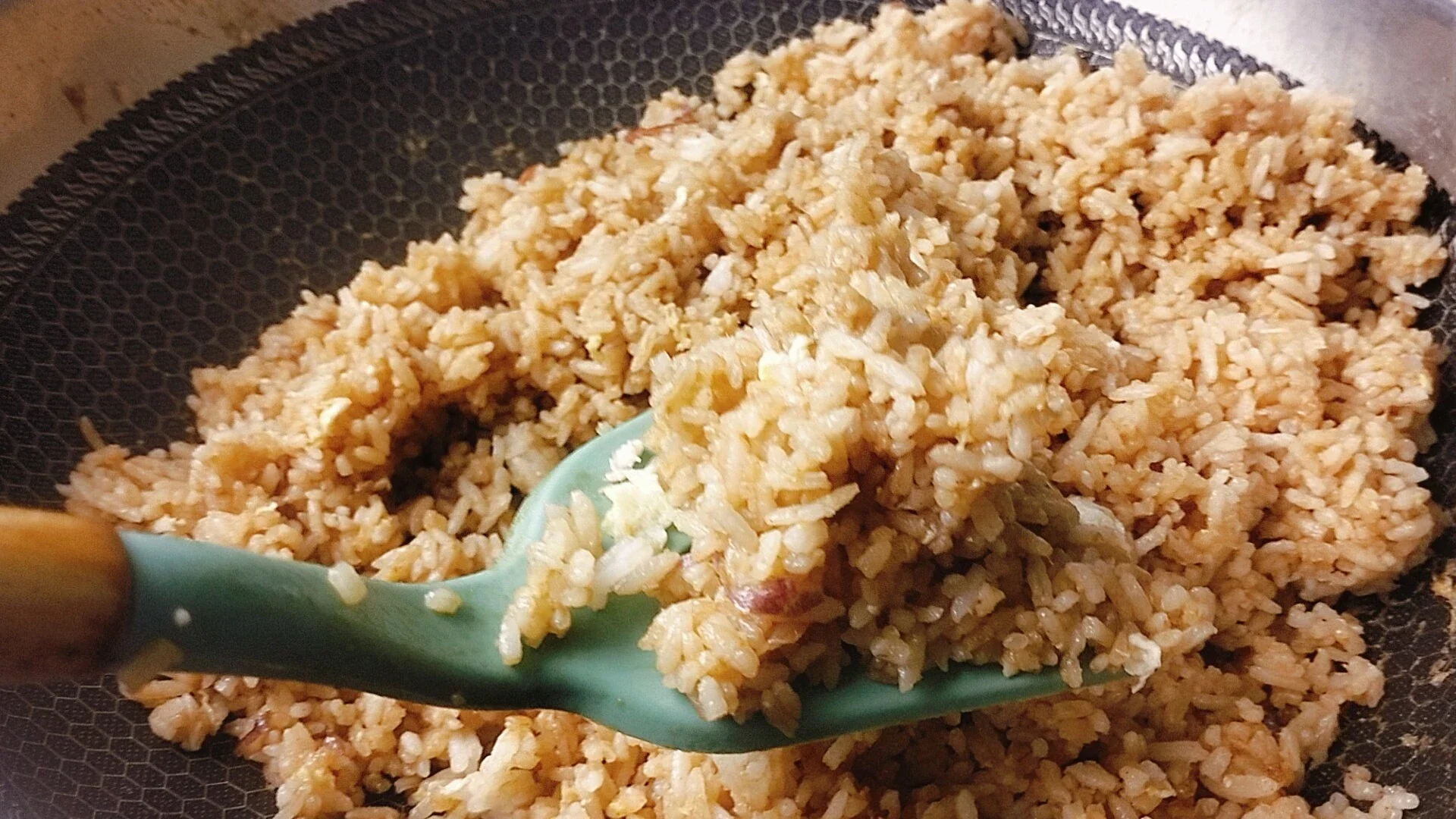 Nasi goreng menu sarapan sat set