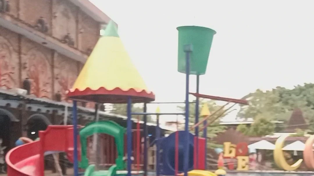 ngajakin anak2 berenang setelah Lebaran #CeritaMomenFitri