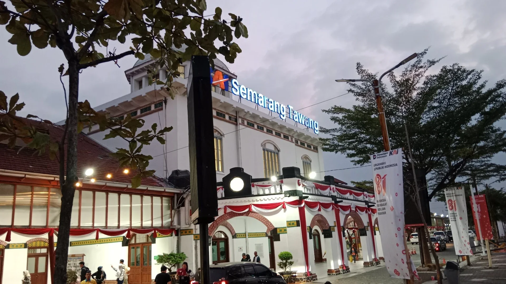 Pagi di statsiun
