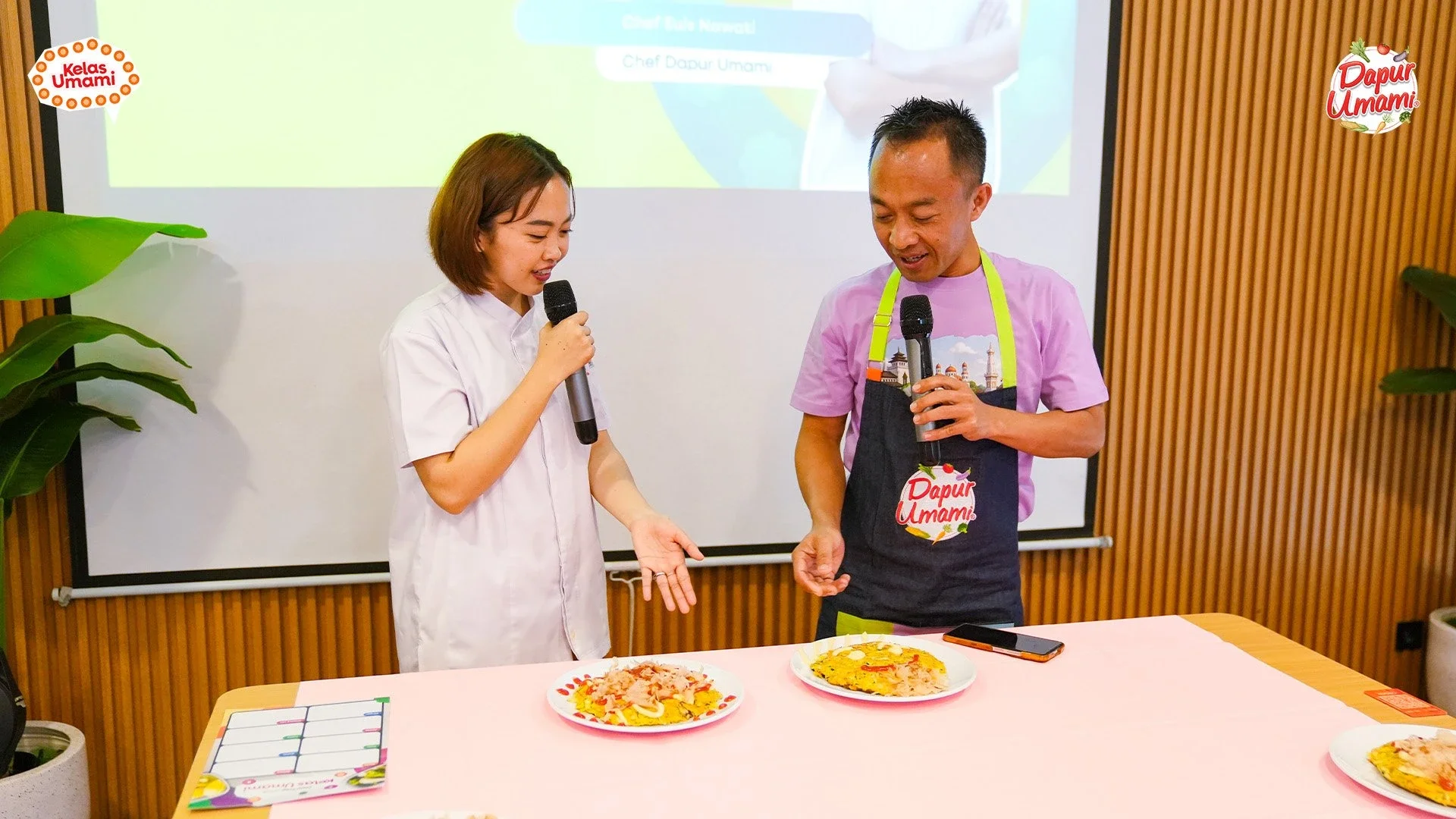 Presentasi hasil masakan dikelas umami