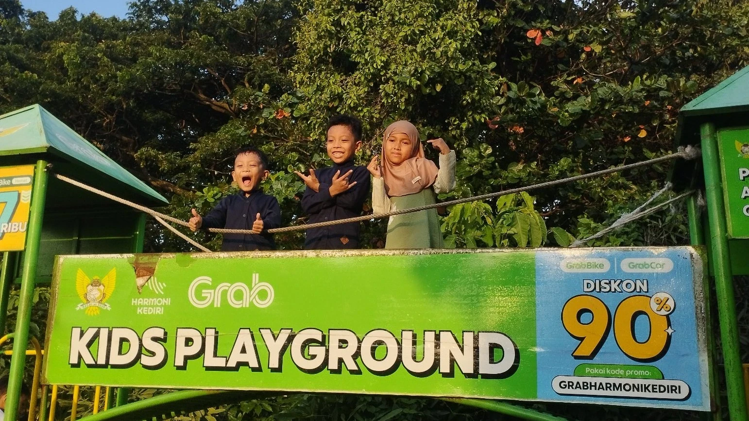 Refreshing Di Taman #PotretHariRaya