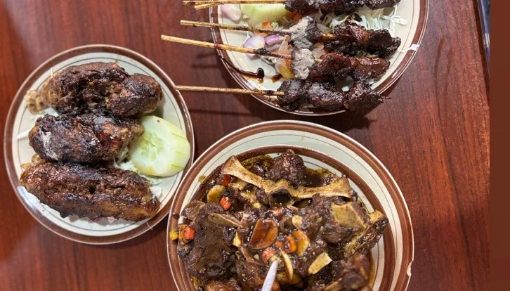 Makan Bareng  di Sate Kambing Pak Manto #KegiatanFavorit