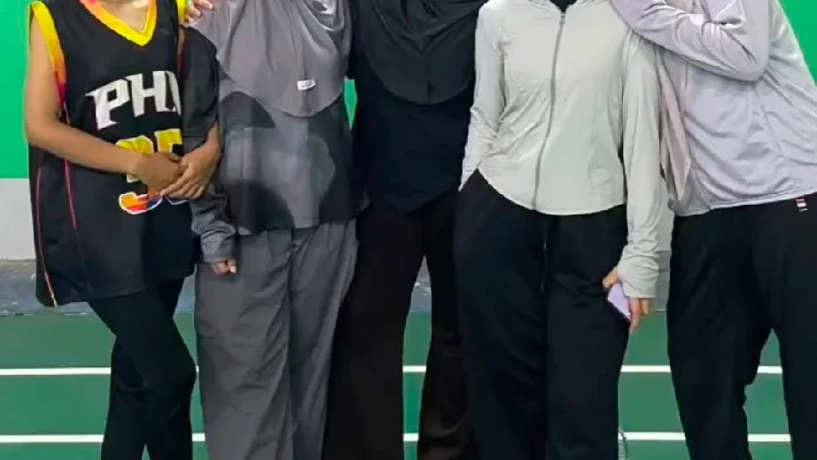 SEMANGAT BADMINTON WITH BESTIE #JagaJantungVersiku