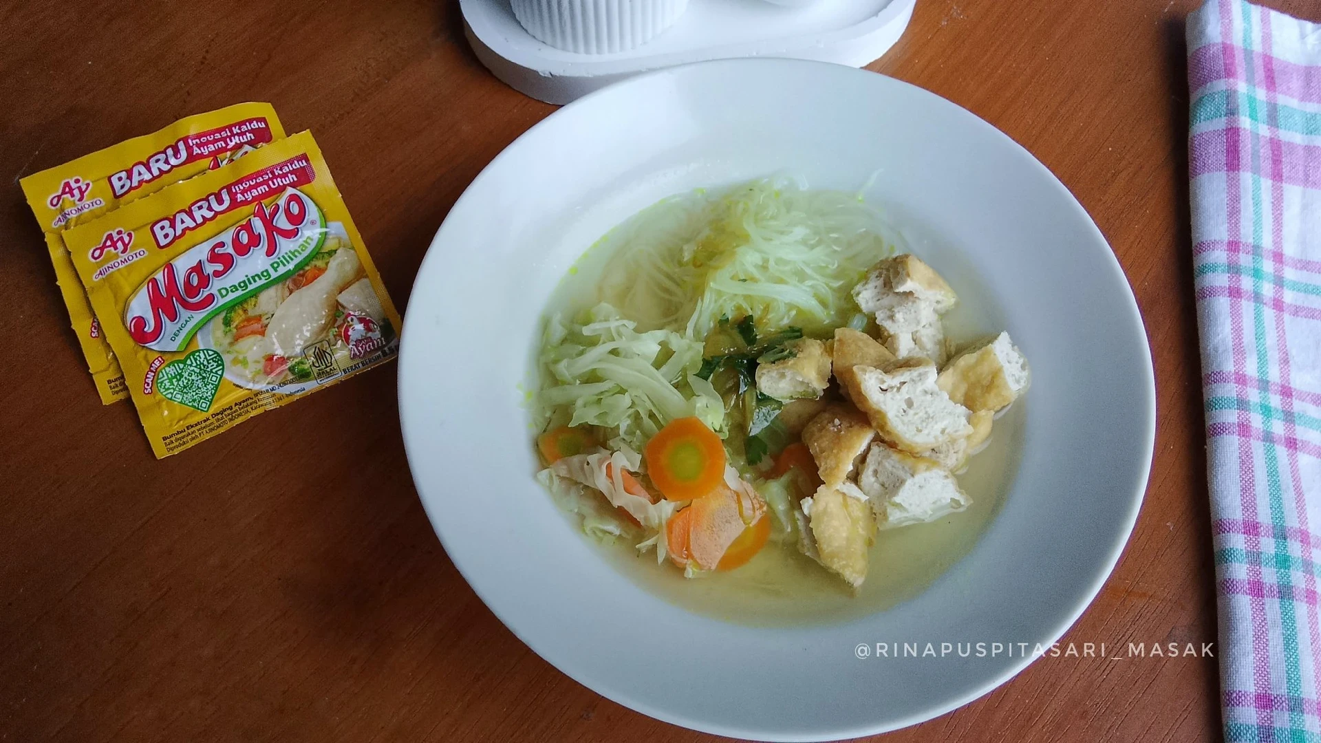 #SetiapMakananPunyaCerita Soto Bening Kampung Tanpa Daging : Kenikmatan Sederhana Untuk Buka Puasa