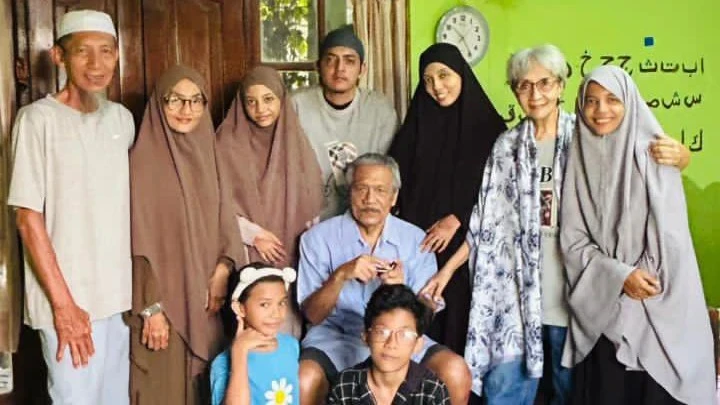 Silaturahmi ke rumah tante #CeritaMomenFitri