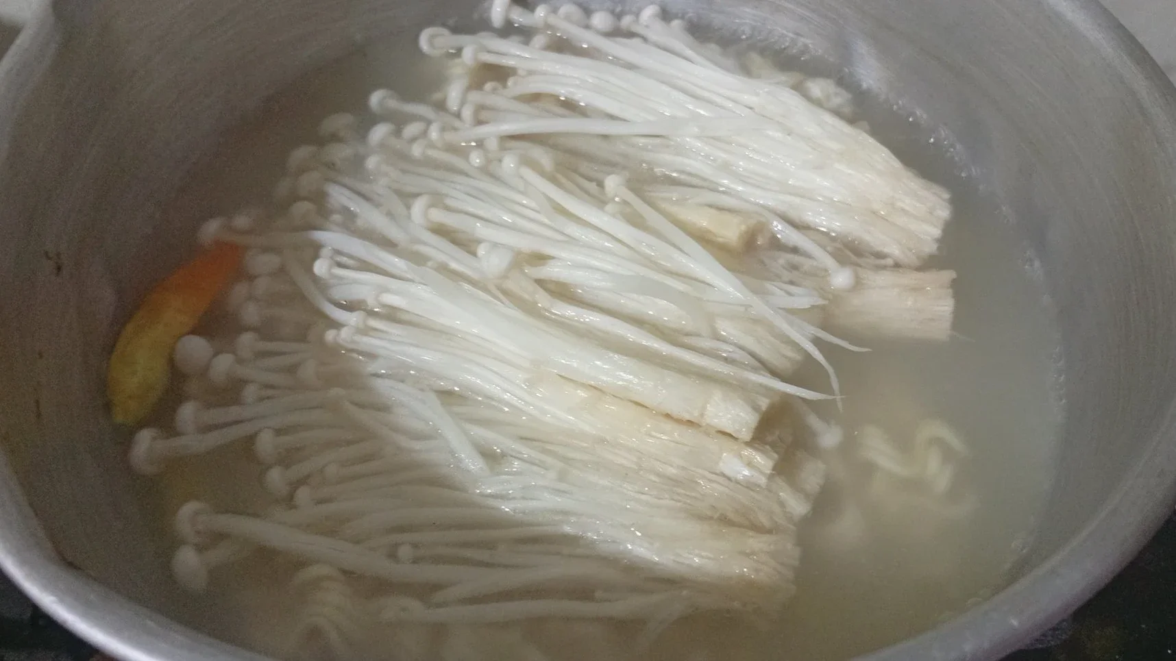 Suka Jamur Enoki?