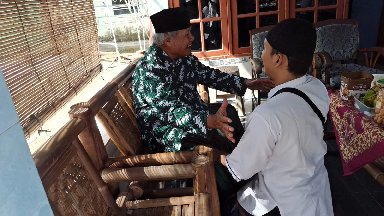 Sungkem ke Orang Tua #CeritaMomenFitri
