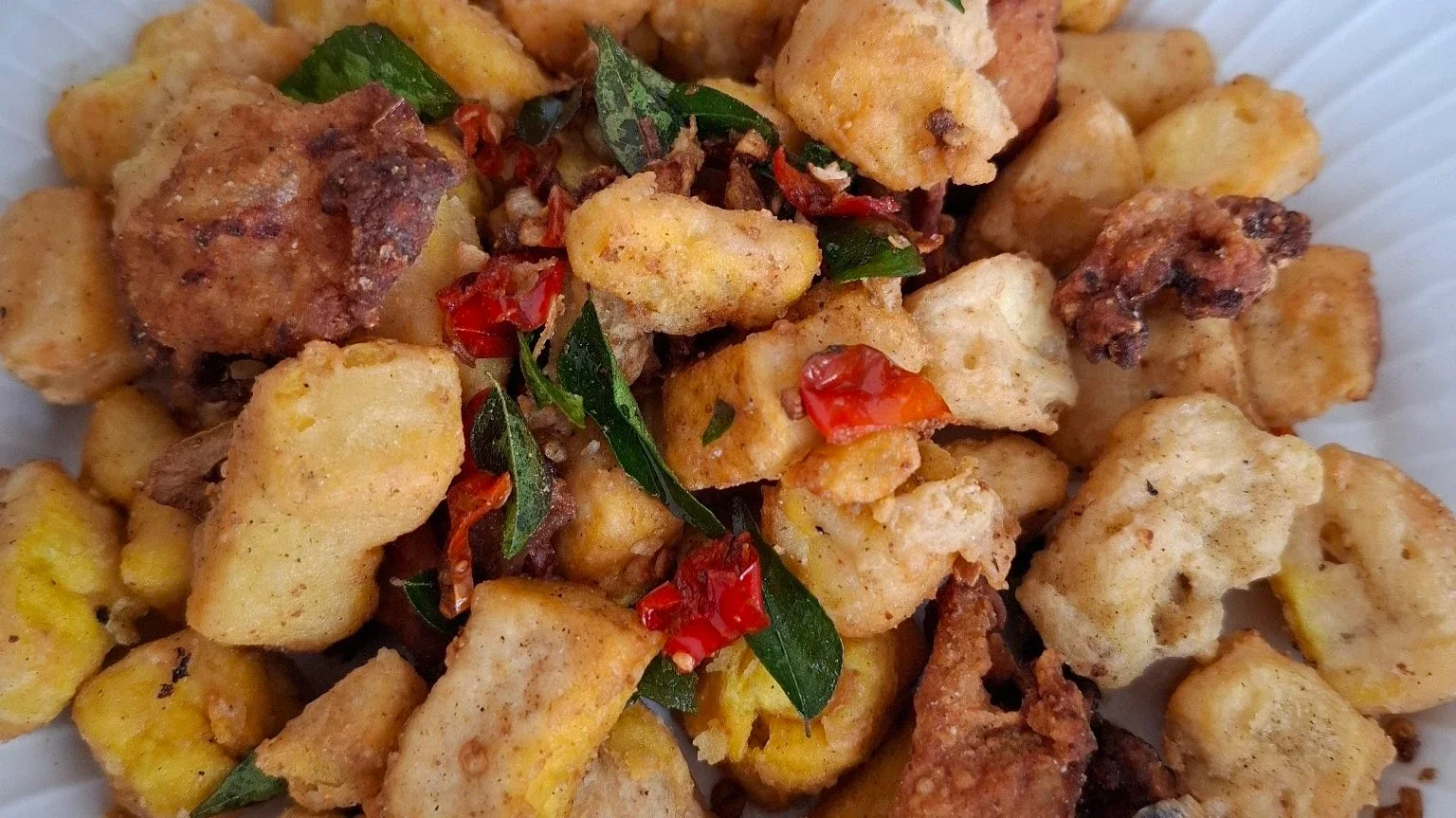 Tahu & Kulit Ayam Crispy Cabe Garam❤️