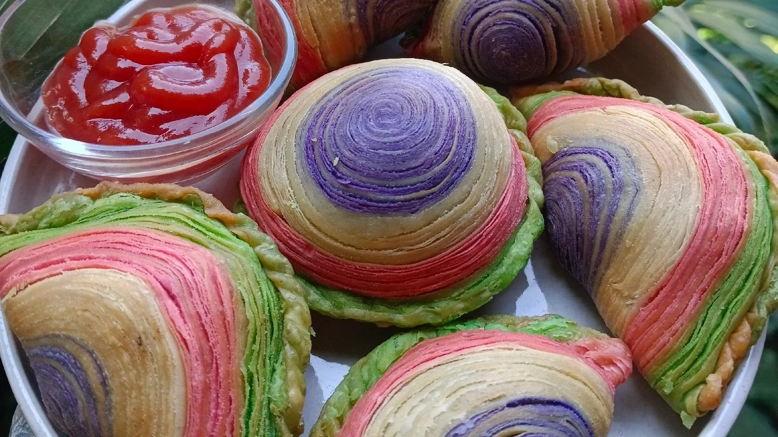 Takjil Karipap Rainbow