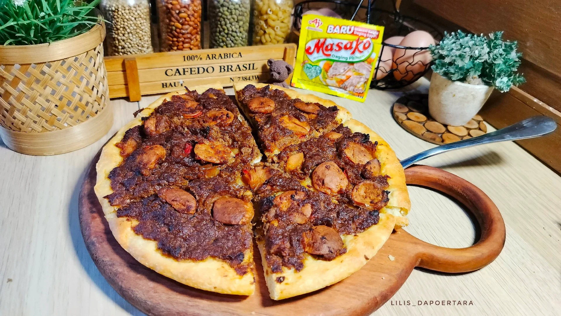 Pizza Rendang Daging Sapi