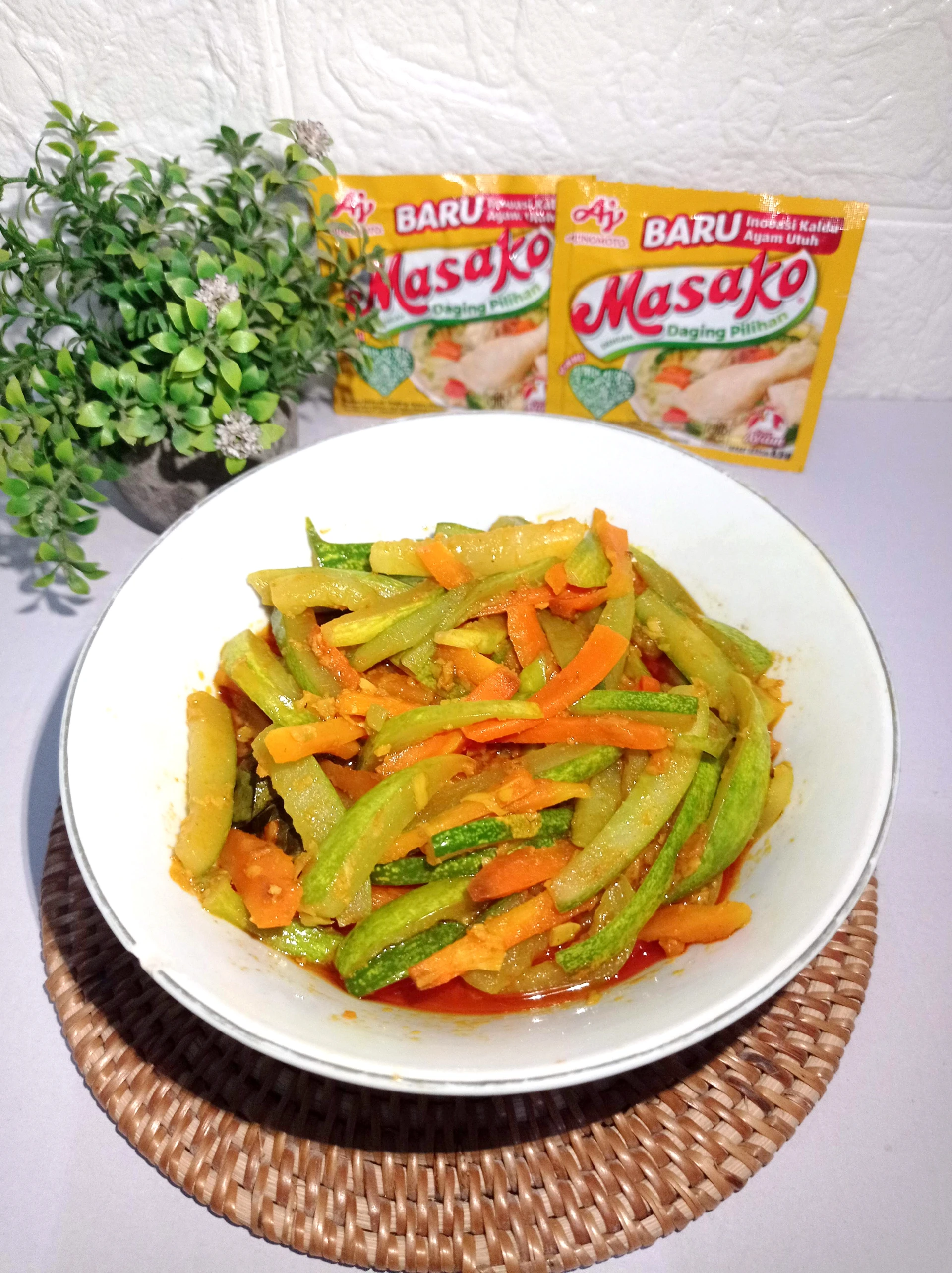 Acar Timun Wortel Bumbu Kuning