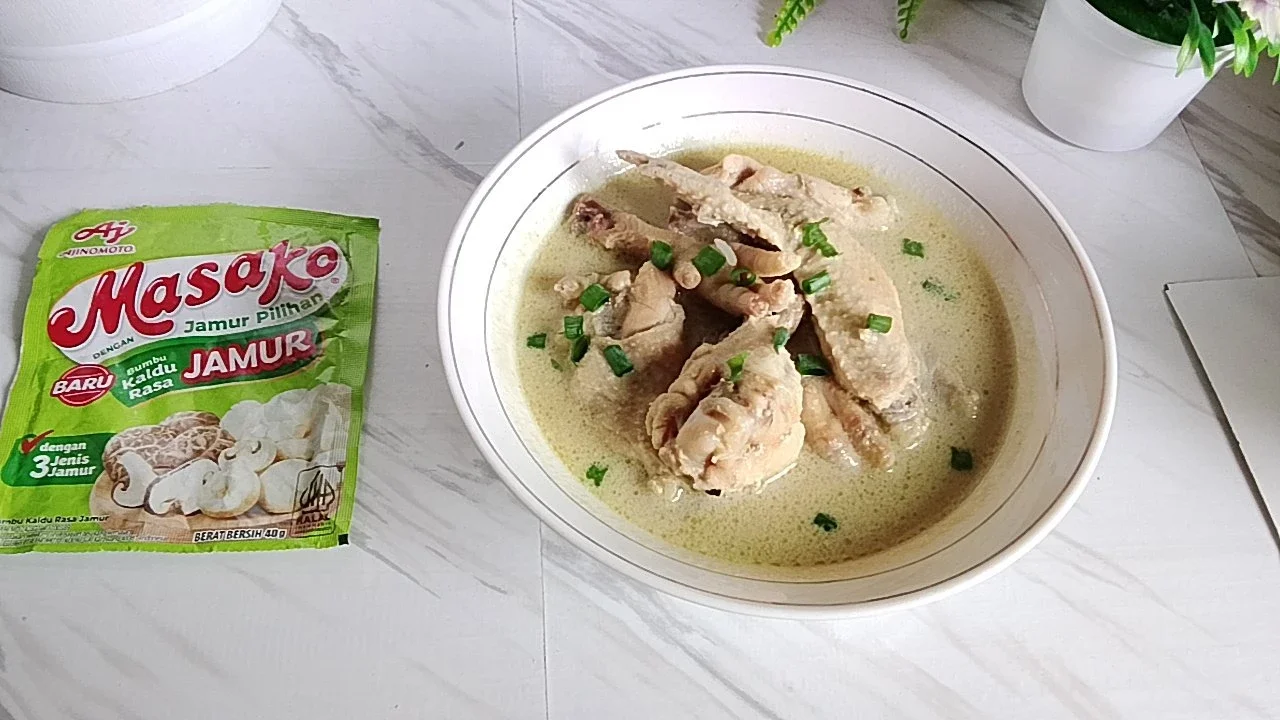 Ayam Kuah Putih Santan 