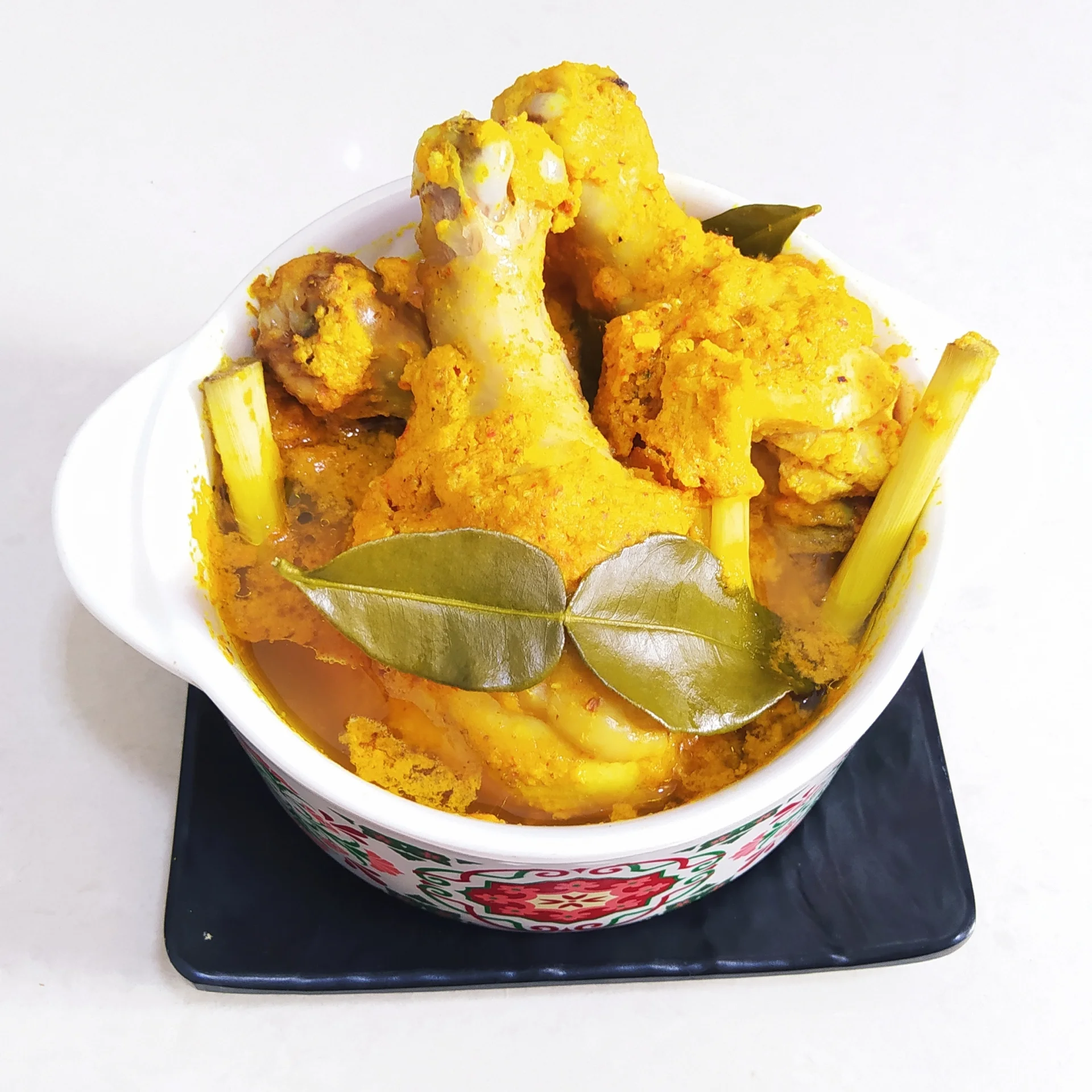 Ayam Kukus Bumbu Kuning