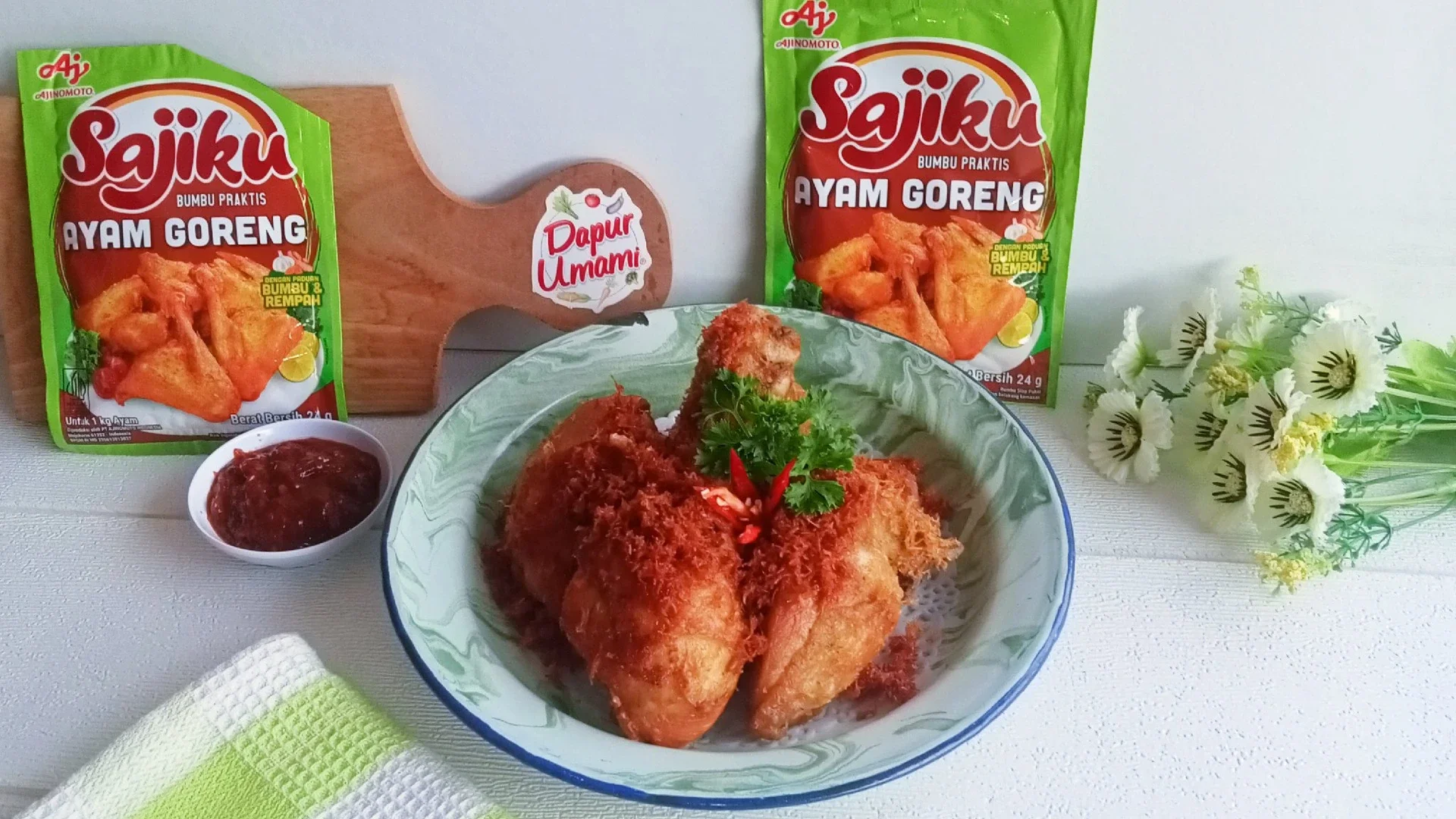 Ayam Serundeng Kelapa. 