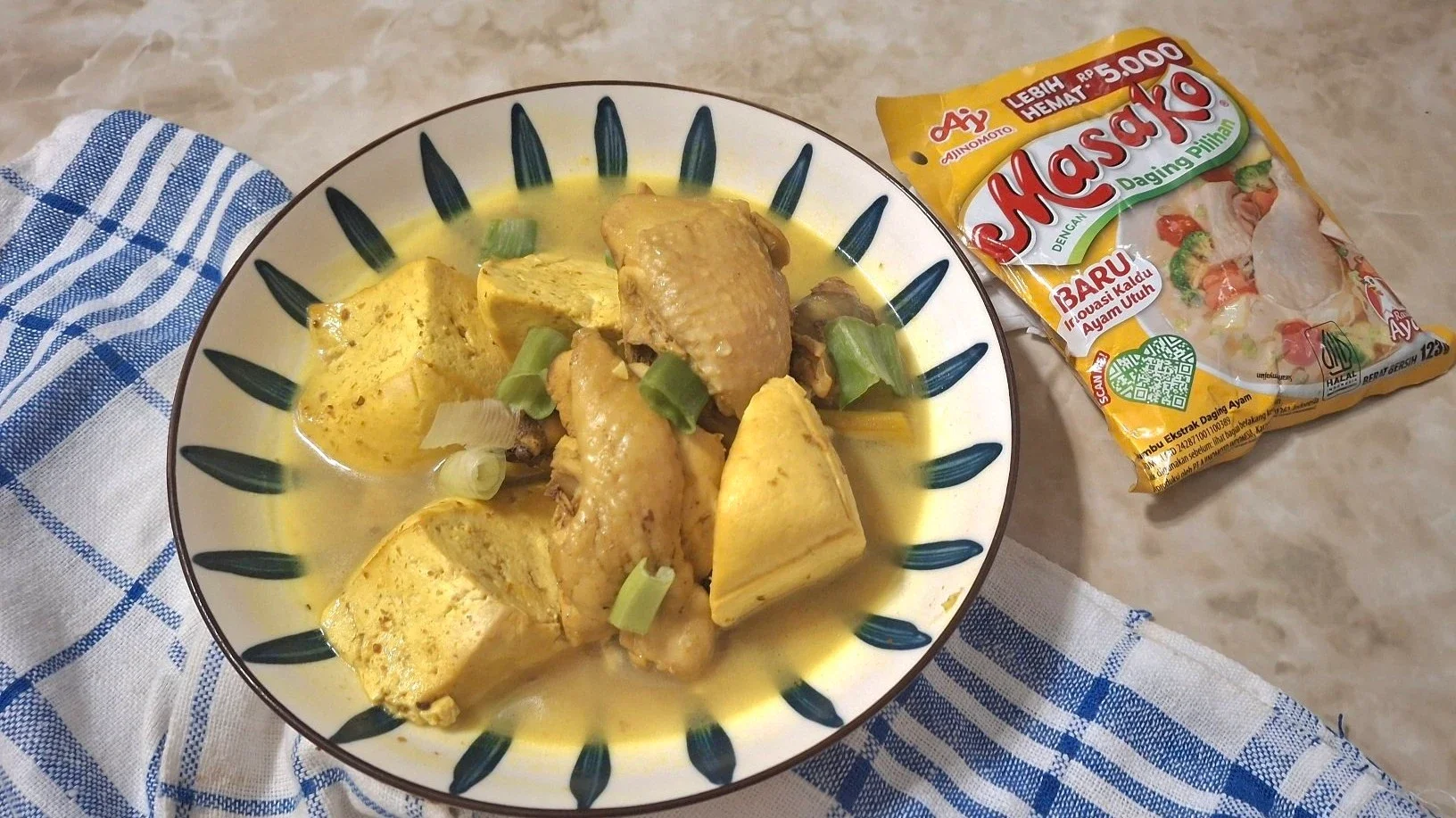 Ayam Tahu Bumbu Kuning