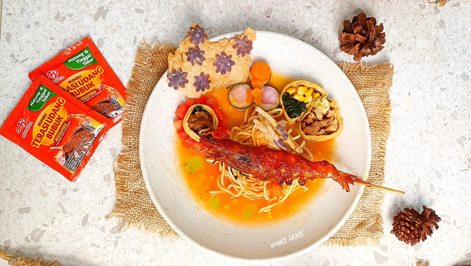 Bakmi Godog-Jimbaran (kuah Labu Madu) dengan Keripik Udang