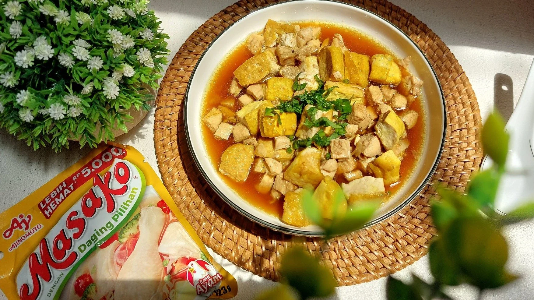 BAKMOY AYAM TAHU