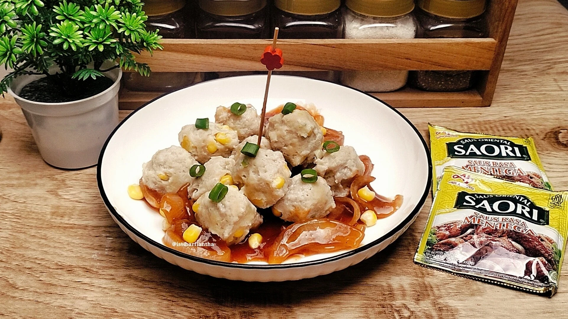 Bakso Ayam Jagung Saus Mentaga ala SAORI® #KreasiBaksoUmamichi