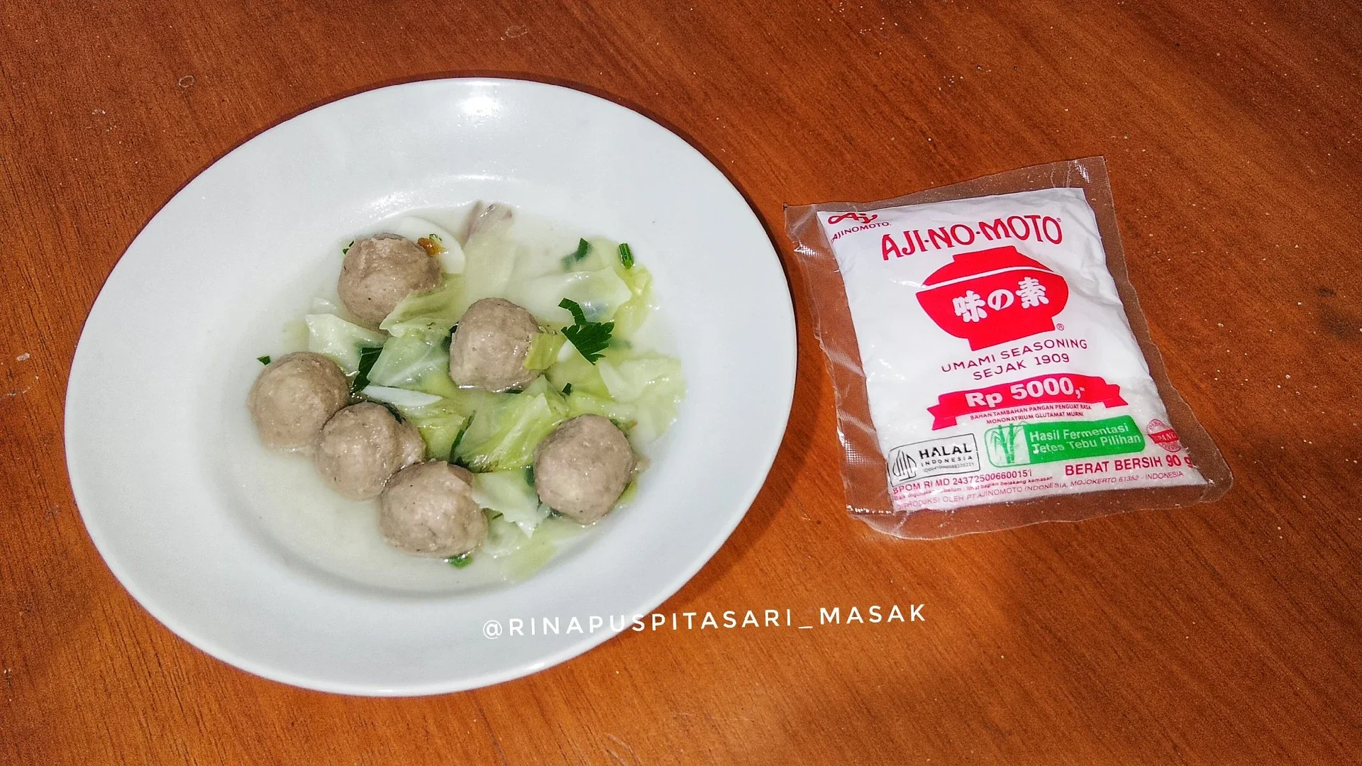 Bakso Kol Kuah ala AJI-NO-MOTO®