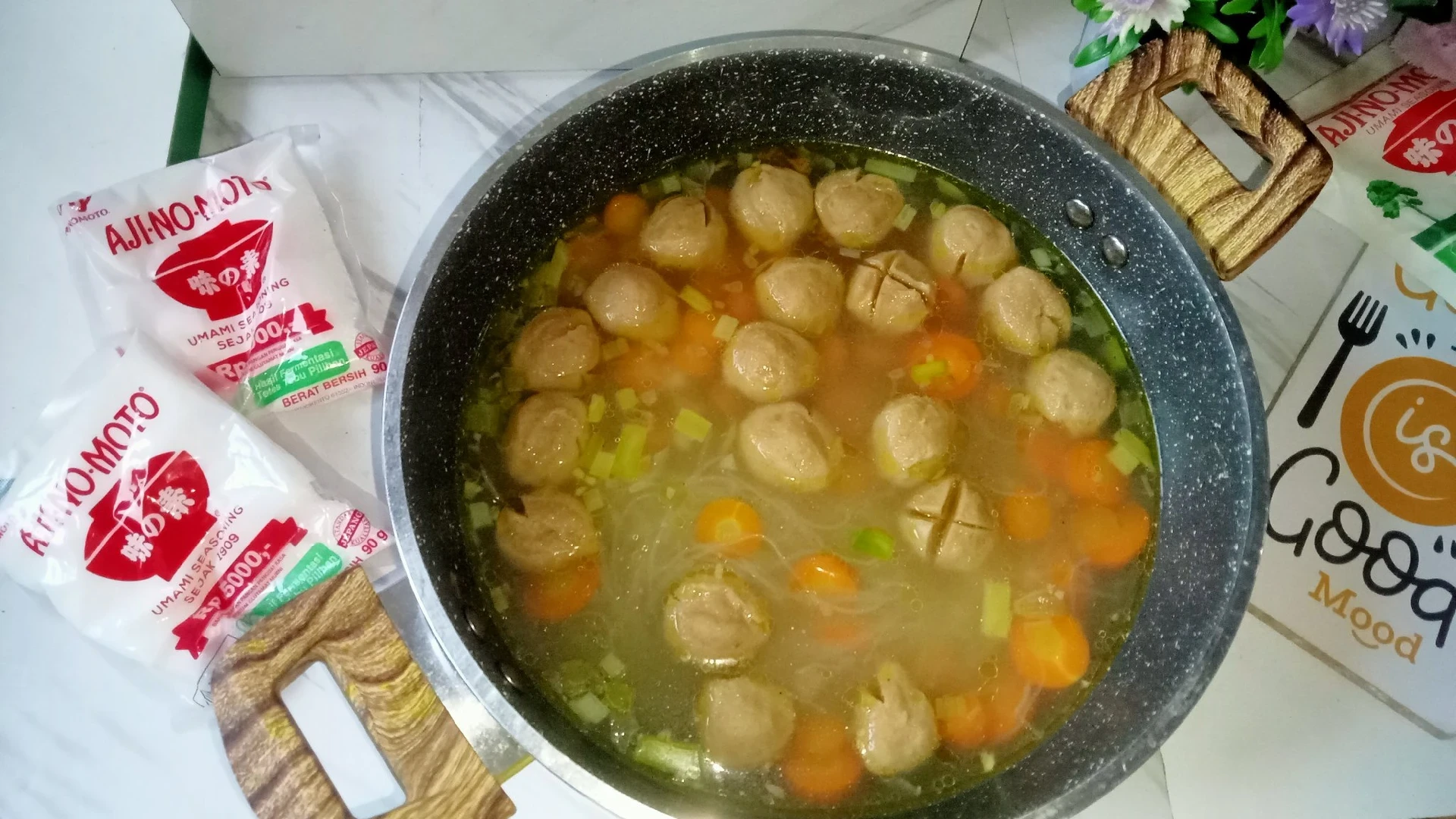 Bakso kuah bening ala Ajinomoto ®